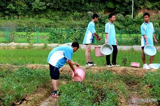 沃格尔：班凯罗和小瓦格纳是顶级进攻球员 他们正打出出色表现