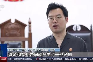 巴萨官方悼念贝肯鲍尔：世界足坛传奇，愿你安息