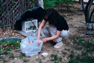 颜强谈国足：中场控制不力给了对手发挥机会，出线难度比预想大